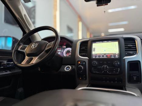 RAM Classic 5.7 V8 32V 4P HEMI LARAMIE AUTOM�TICO, Foto 6