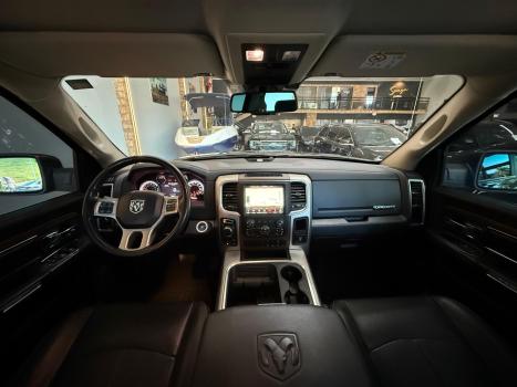 RAM Classic 5.7 V8 32V 4P HEMI LARAMIE AUTOM�TICO, Foto 9