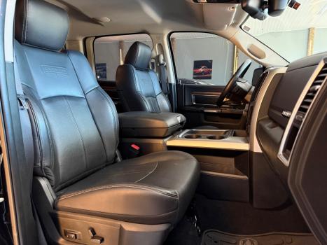 RAM Classic 5.7 V8 32V 4P HEMI LARAMIE AUTOM�TICO, Foto 12