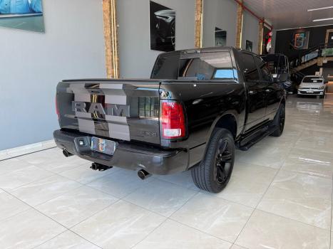 RAM Classic 5.7 V8 32V 4P HEMI LARAMIE NIGHT EDITION AUTOMÁTICO, Foto 3