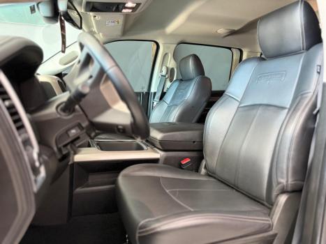 RAM Classic 5.7 V8 32V 4P HEMI LARAMIE NIGHT EDITION AUTOMÁTICO, Foto 11