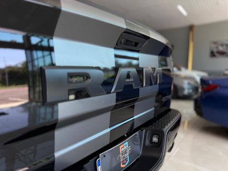 RAM Classic 5.7 V8 32V 4P HEMI LARAMIE NIGHT EDITION AUTOMÁTICO, Foto 16
