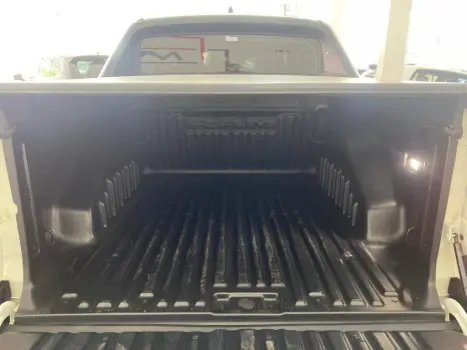 RAM Rampage 2.0 4P HURRICANE 4 TURBO LARAMIE 4X4 AUTOM�TICO, Foto 12