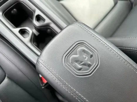 RAM Rampage 2.2 4P REBEL TURBO DIESEL 4X4 AUTOMÁTICO, Foto 11 RAM Rampage 2.2 4P REBEL TURBO DIESEL 4X4 AUTOMÁTICO, Foto 11