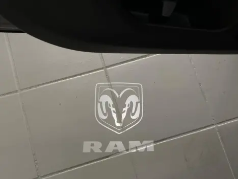RAM Rampage 2.2 4P REBEL TURBO DIESEL 4X4 AUTOMÁTICO, Foto 9
