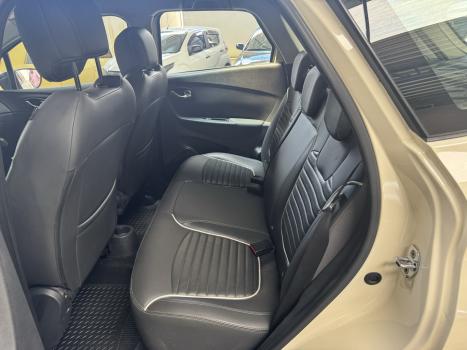 RENAULT Captur 1.3 16V 4P FLEX TCE INTENSE TURBO X-TRONIC AUTOM�TICO CVT, Foto 13