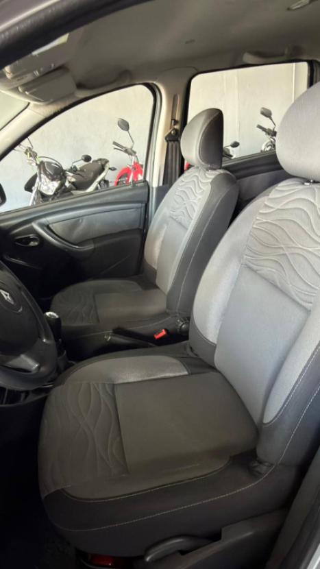 RENAULT Duster 1.6 16V 4P FLEX DYNAMIQUE, Foto 8
