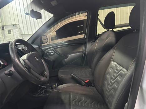 RENAULT Duster 2.0 16V 4P FLEX DYNAMIQUE AUTOM�TICO, Foto 13