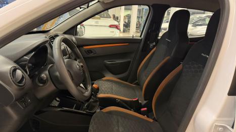RENAULT Kwid 1.0 12V 4P SCE FLEX OUTSIDER, Foto 13