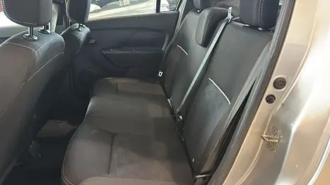 RENAULT Logan 1.0 12V 4P FLEX SCE ZEN, Foto 9