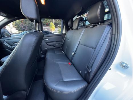 RENAULT Oroch 1.3 16V 4P INTENSE TURBO TCe AUTOMTICO CVT, Foto 17