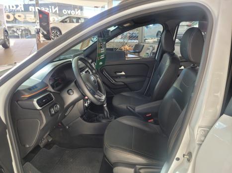 RENAULT Oroch 1.3 16V 4P OUTSIDER TURBO TCe AUTOM�TICO CVT, Foto 12