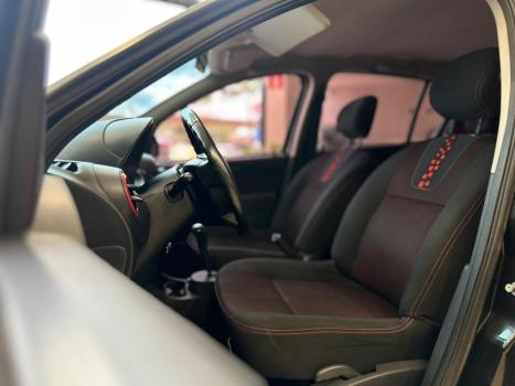 RENAULT Sandero 1.6 16V 4P FLEX STEPWAY AUTOM�TICO, Foto 9