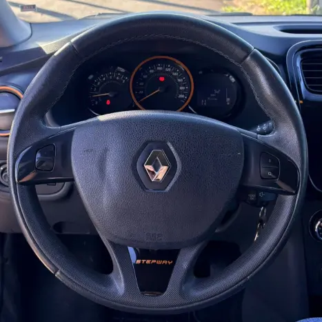 RENAULT Sandero 1.6 16V 4P FLEX SCE STEPWAY DINAMIQUE EASY-R AUTOMATIZADO, Foto 12