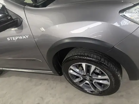 RENAULT Stepway 1.6 16V 4P FLEX INTENSE X-TONIC AUTOM�TICO CVT, Foto 9