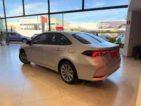 TOYOTA Corolla 1.8 16V 4P FLEX H�BRIDO ALTIS AUTOM�TICO CVT, Foto 6