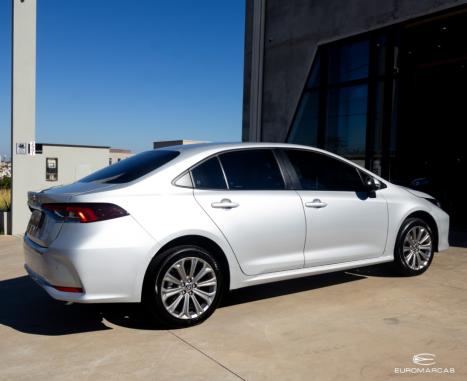 TOYOTA Corolla 2.0 16V 4P FLEX XEI DIRECT SHIFT AUTOM�TICO CVT, Foto 4