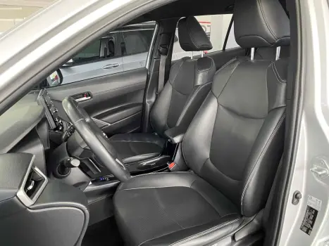 TOYOTA Corolla Cross 2.0 16V 4P FLEX VVT-IE XRE DIRECT SHIFT AUTOMÁTICO CVT, Foto 9 TOYOTA Corolla Cross 2.0 16V 4P FLEX VVT-IE XRE DIRECT SHIFT AUTOMÁTICO CVT, Foto 9