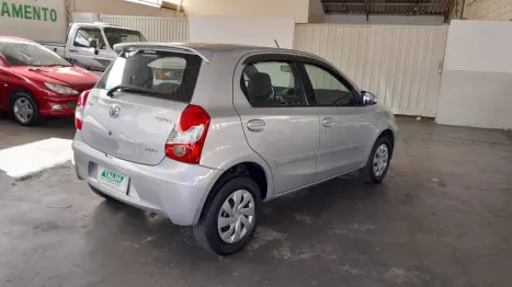 TOYOTA Etios Hatch 1.5 16V 4P FLEX XS AUTOMTICO, Foto 10