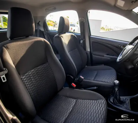 TOYOTA Etios Hatch 1.3 16V 4P FLEX X, Foto 11