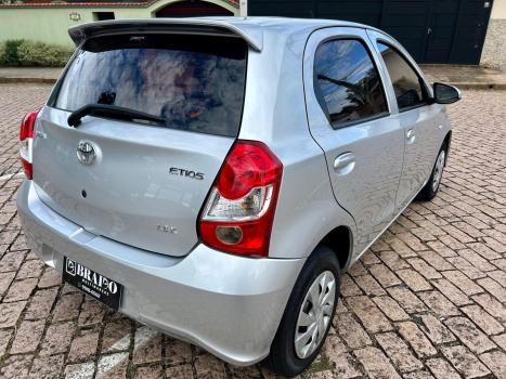 TOYOTA Etios Hatch 1.3 16V 4P FLEX X AUTOM�TICO, Foto 6
