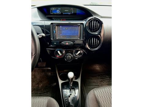 TOYOTA Etios Hatch 1.3 16V 4P FLEX X AUTOM�TICO, Foto 10