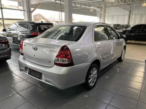 TOYOTA Etios Sedan 1.5 16V 4P FLEX X PLUS, Foto 4