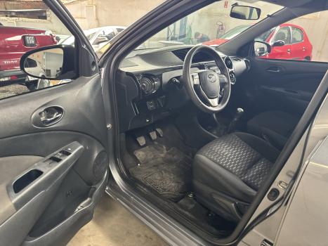 TOYOTA Etios Sedan 1.3 16V 4P FLEX X, Foto 5