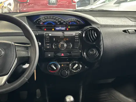 TOYOTA Etios Sedan 1.3 16V 4P FLEX X, Foto 8