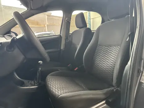 TOYOTA Etios Sedan 1.3 16V 4P FLEX X, Foto 16