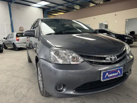 TOYOTA Etios Sedan 1.3 16V 4P FLEX X, Foto 20