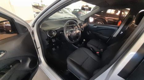 TOYOTA Etios Sedan 1.5 16V 4P FLEX XLS, Foto 4