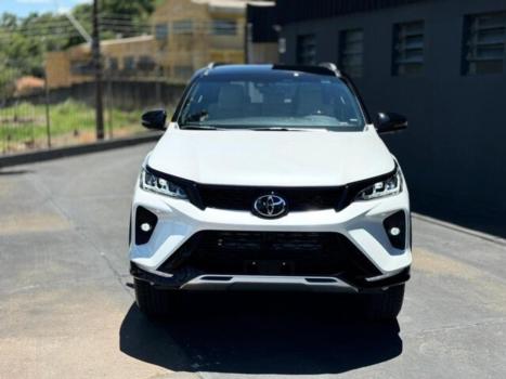 TOYOTA Hilux Caminhonete , Foto 3