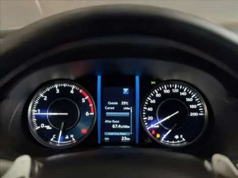 TOYOTA Hilux Caminhonete , Foto 14