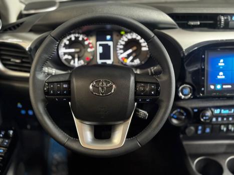 TOYOTA Hilux Caminhonete , Foto 13