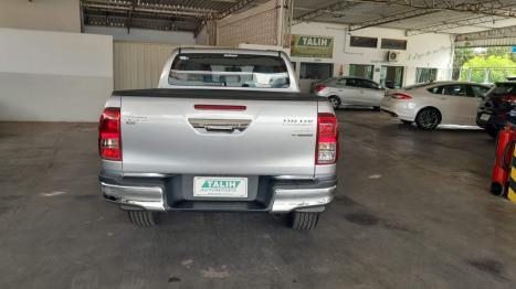 TOYOTA Hilux Caminhonete 2.8 16V SRX 50 ANOS 4X4 TURBO DIESEL CABINE DUPLA AUTOMTICO, Foto 9