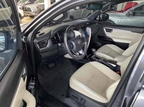 TOYOTA Hilux Caminhonete , Foto 8