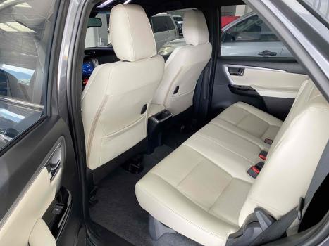 TOYOTA Hilux Caminhonete , Foto 10