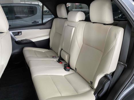 TOYOTA Hilux Caminhonete , Foto 11