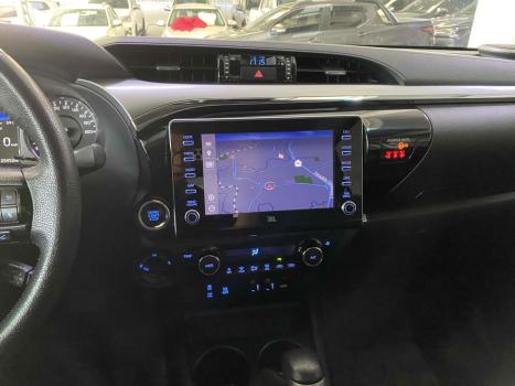 TOYOTA Hilux Caminhonete 2.8 16V SRX 4X4 DIESEL CABINE DUPLA AUTOMTICO, Foto 15
