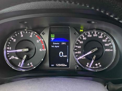 TOYOTA Hilux Caminhonete 2.8 16V SRX 4X4 DIESEL CABINE DUPLA AUTOMTICO, Foto 16