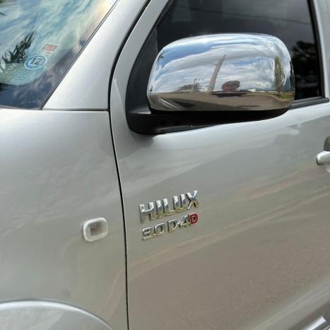 TOYOTA Hilux Caminhonete 3.0 16V 4P 4X4 SRV TURBO DIESEL CABINE DUPLA AUTOMTICO, Foto 3