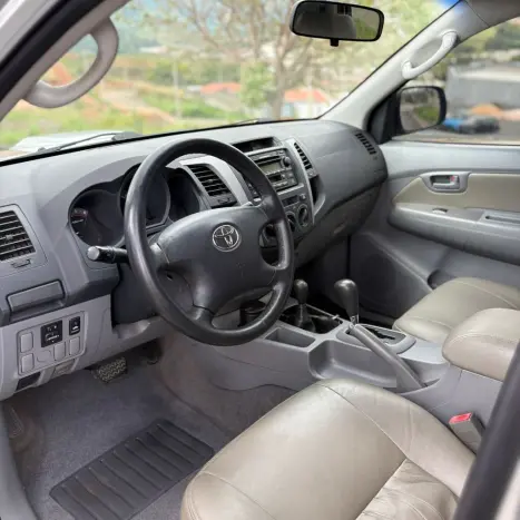 TOYOTA Hilux Caminhonete 3.0 16V 4P 4X4 SRV TURBO DIESEL CABINE DUPLA AUTOMTICO, Foto 13
