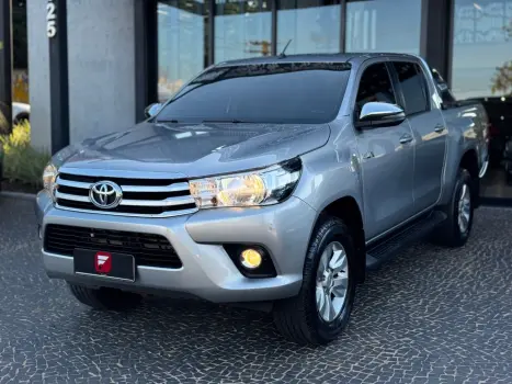 TOYOTA Hilux Caminhonete , Foto 2