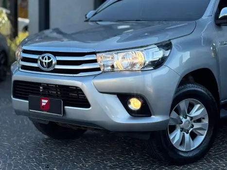 TOYOTA Hilux Caminhonete , Foto 3