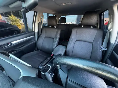 TOYOTA Hilux Caminhonete , Foto 14