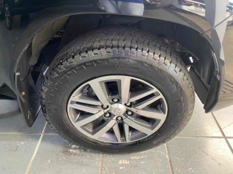 TOYOTA Hilux Caminhonete 2.8 16V SRV 4X4 DIESEL CABINE DUPLA AUTOM�TICO, Foto 7