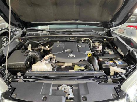 TOYOTA Hilux Caminhonete 2.8 16V SRV 4X4 DIESEL CABINE DUPLA AUTOM�TICO, Foto 16