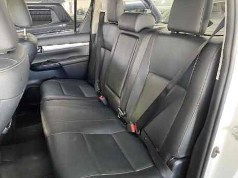 TOYOTA Hilux Caminhonete 2.8 16V SRV 4X4 DIESEL CABINE DUPLA AUTOMTICO, Foto 11