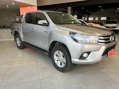 TOYOTA Hilux Caminhonete 2.8 16V SRV 4X4 DIESEL CABINE DUPLA AUTOMTICO, Foto 3